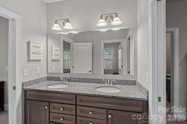 6840 Kingfisher Court, Denver, NC 28037