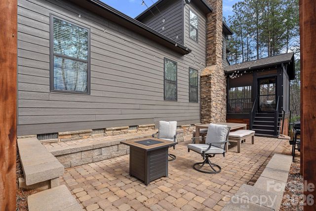 6840 Kingfisher Court, Denver, NC 28037