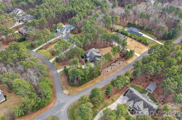 6840 Kingfisher Court, Denver, NC 28037