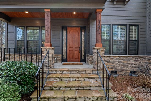 6840 Kingfisher Court, Denver, NC 28037