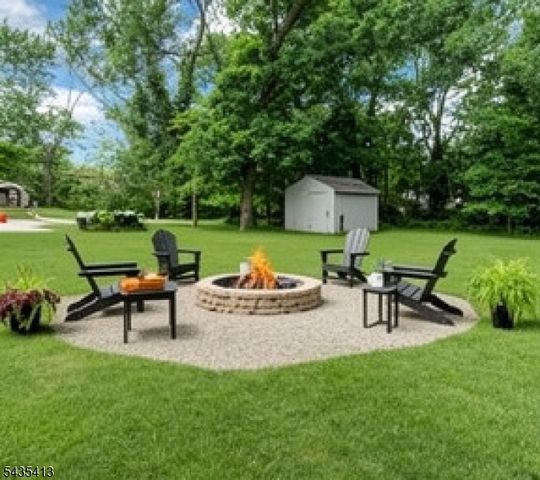 529 Wheatsheaf Rd, Roselle Boro, NJ 07203