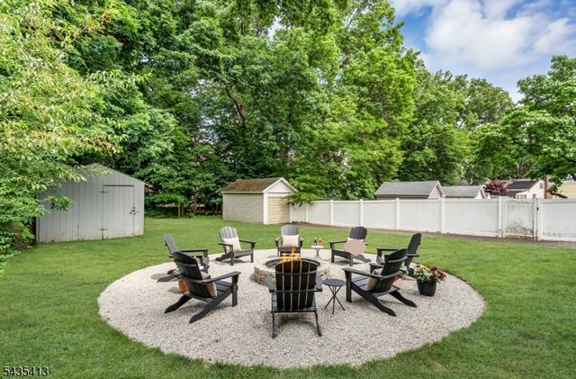 529 Wheatsheaf Rd, Roselle Boro, NJ 07203