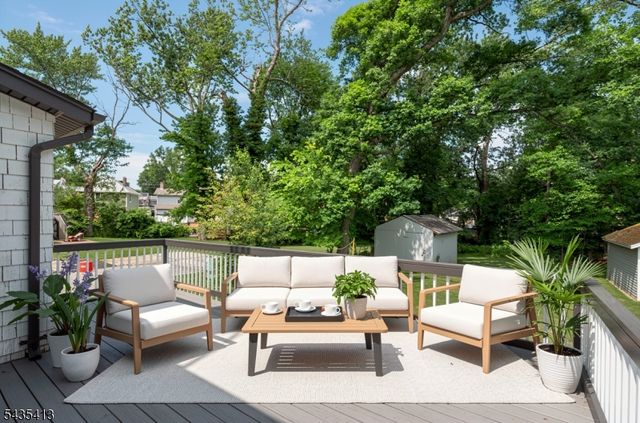 529 Wheatsheaf Rd, Roselle Boro, NJ 07203