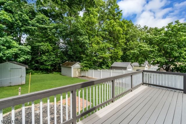 529 Wheatsheaf Rd, Roselle Boro, NJ 07203