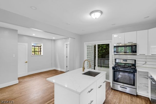 529 Wheatsheaf Rd, Roselle Boro, NJ 07203