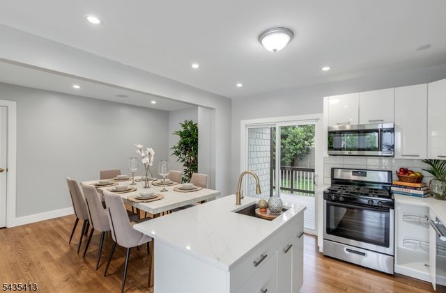 529 Wheatsheaf Rd, Roselle Boro, NJ 07203