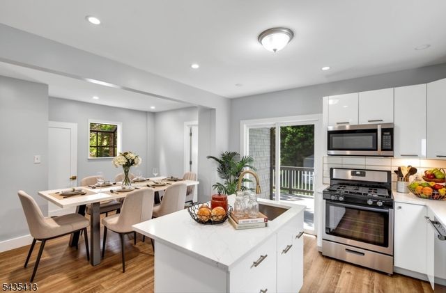 529 Wheatsheaf Rd, Roselle Boro, NJ 07203