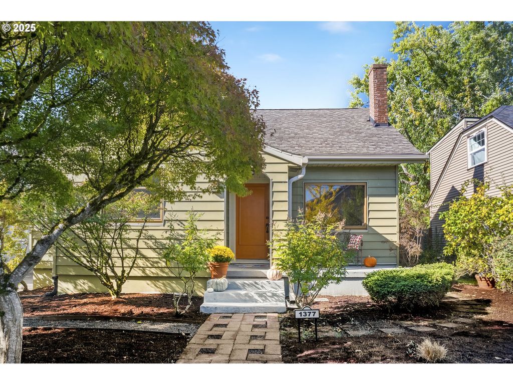 1377 Ne 49TH Ave, Portland, OR 97213