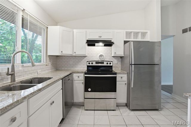 1610 Gallant Fox Drive, Florissant, MO 63033