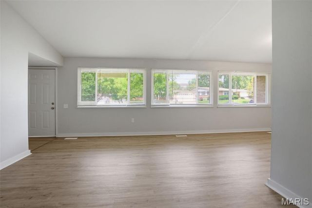 1610 Gallant Fox Drive, Florissant, MO 63033
