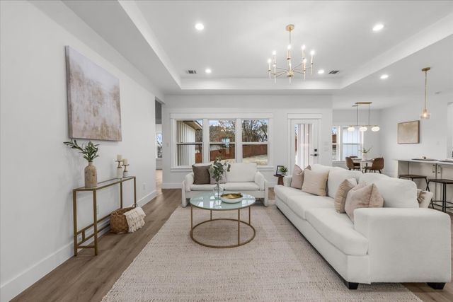 332 Hillcroft Road, Fort Worth, TX 76108