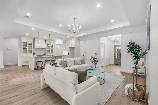 332 Hillcroft Road, Fort Worth, TX 76108