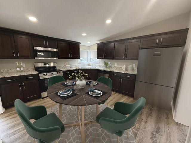 1318 Riley Creek Rd, Tullahoma, TN 37388