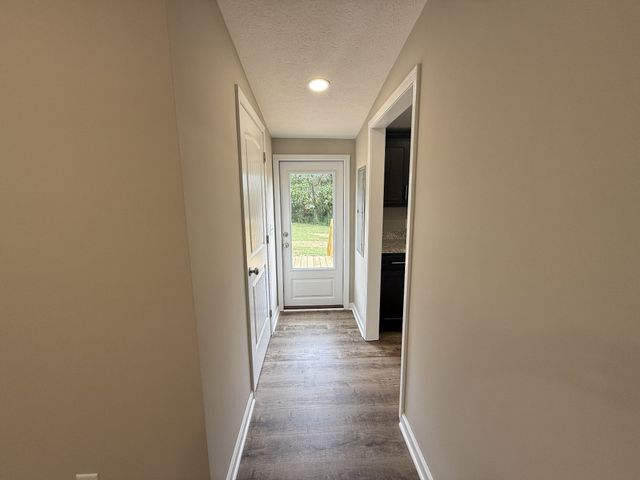 1318 Riley Creek Rd, Tullahoma, TN 37388