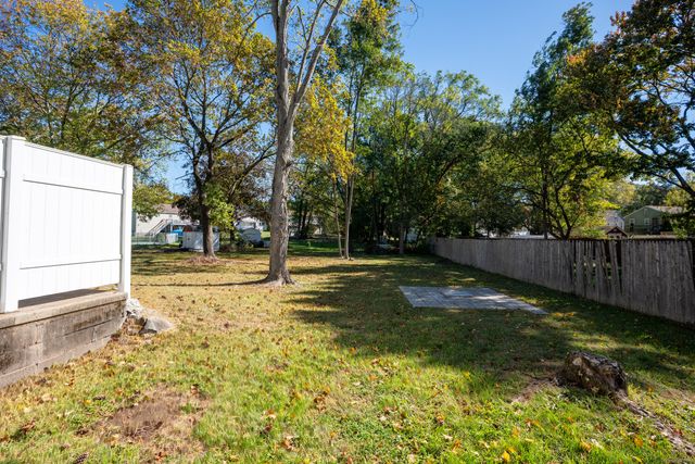 119 Brooklawn Circle, New Haven, CT 06515