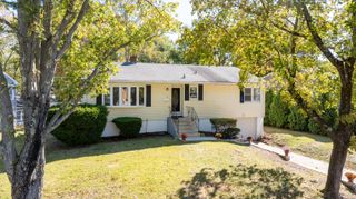 119 Brooklawn Circle, New Haven, CT 06515