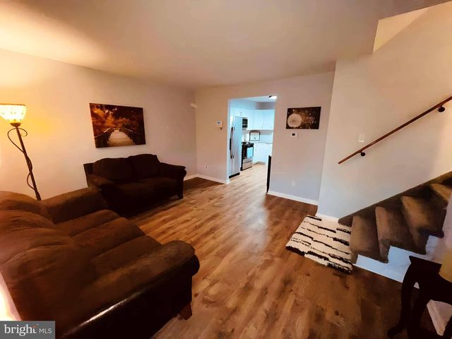 1298 W CORNELL ST, Vineland, NJ 08360