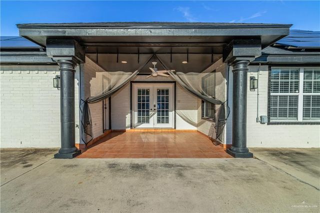 2318 Flushing Meadows, Weslaco, TX 78596