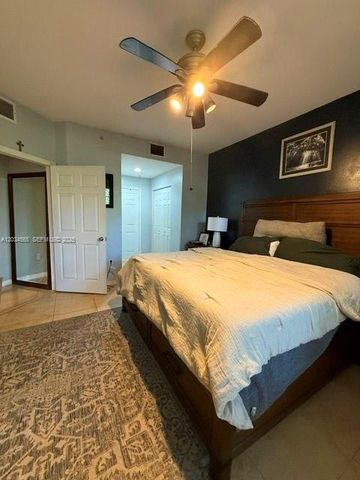 8900 NE 8th Ave 1109, Miami, FL 33138