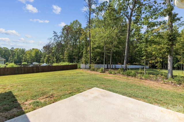 916 Westminster Drive 8, Statesville, NC 28677