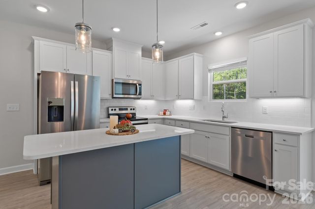 916 Westminster Drive 8, Statesville, NC 28677