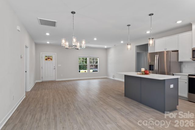 916 Westminster Drive 8, Statesville, NC 28677