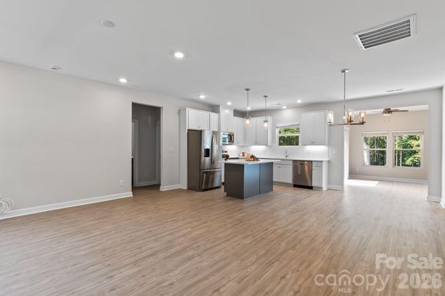 916 Westminster Drive 8, Statesville, NC 28677
