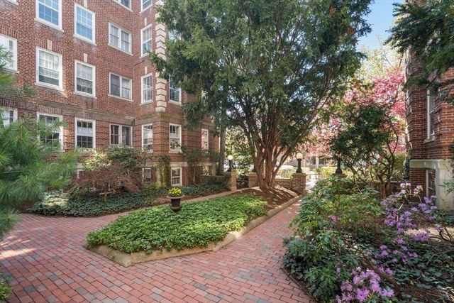 41 Linnaean St 43, Cambridge, MA 02138