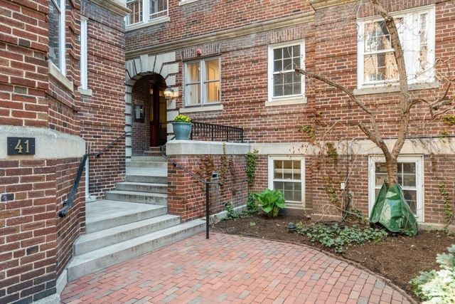 41 Linnaean St 43, Cambridge, MA 02138