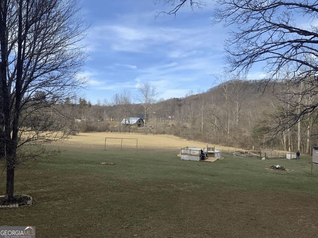 187 Bierce Drive, Young Harris, GA 30582