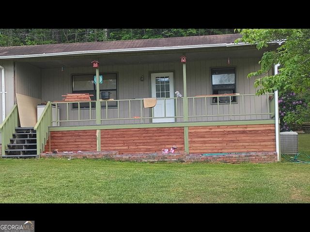 187 Bierce Drive, Young Harris, GA 30582