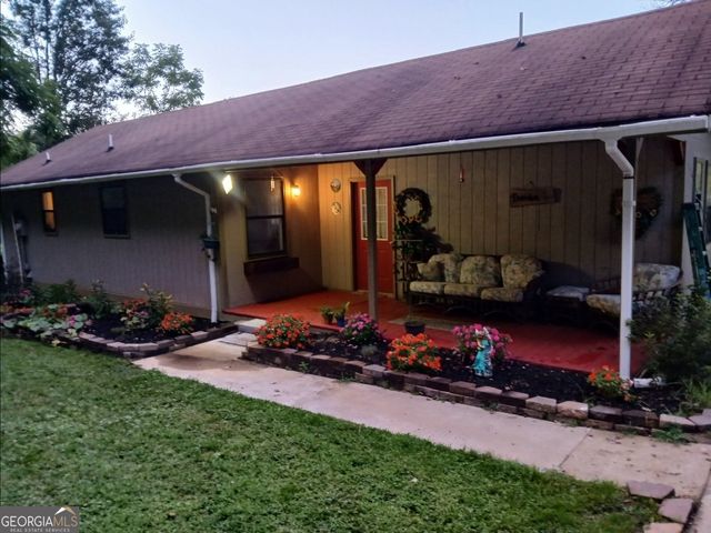 187 Bierce Drive, Young Harris, GA 30582
