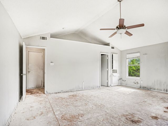 204 Briarglen Drive, Cedar Hill, TX 75104