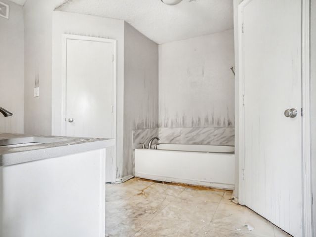204 Briarglen Drive, Cedar Hill, TX 75104