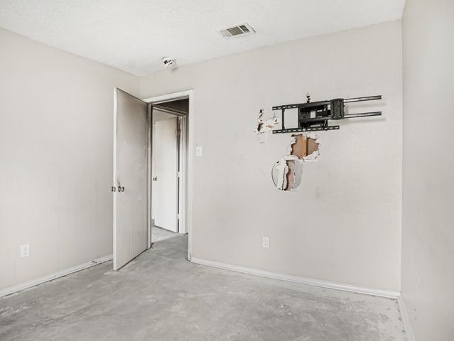 204 Briarglen Drive, Cedar Hill, TX 75104