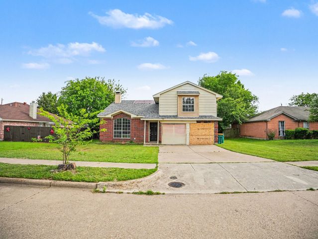 204 Briarglen Drive, Cedar Hill, TX 75104