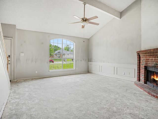 204 Briarglen Drive, Cedar Hill, TX 75104
