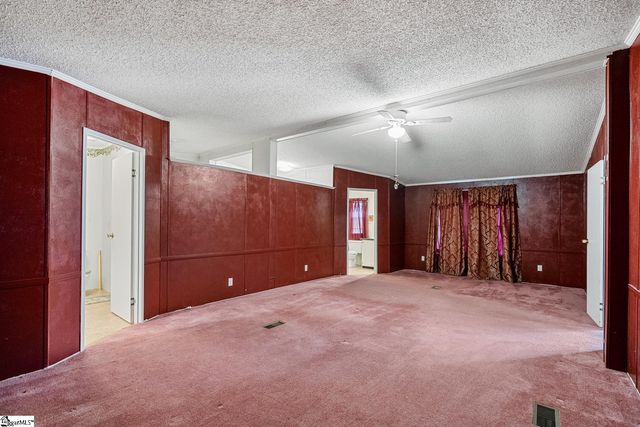 105 Oldfield Circle, Williamston, SC 29697