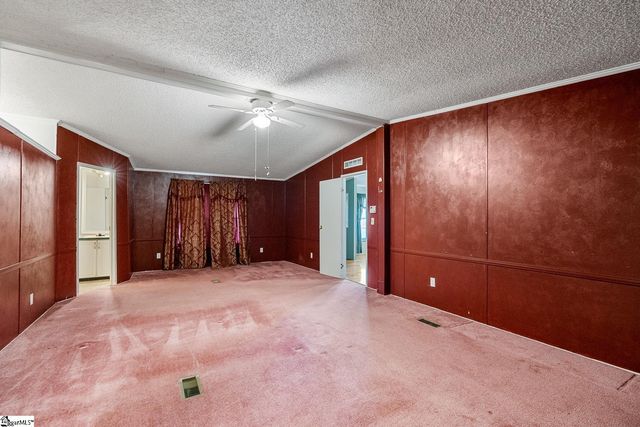 105 Oldfield Circle, Williamston, SC 29697