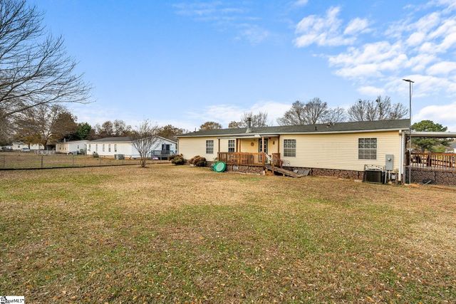 105 Oldfield Circle, Williamston, SC 29697