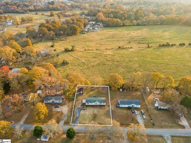 105 Oldfield Circle, Williamston, SC 29697