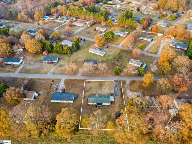 105 Oldfield Circle, Williamston, SC 29697