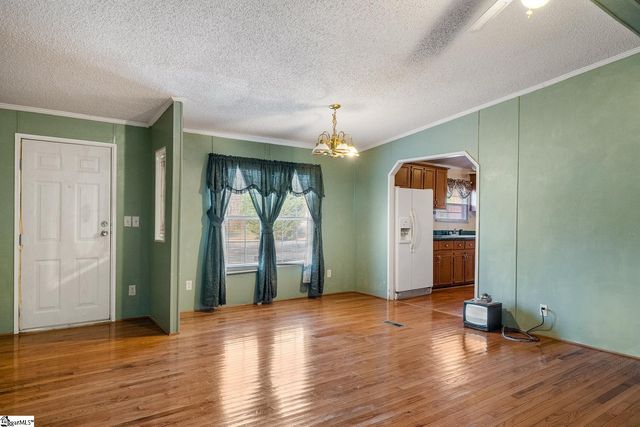 105 Oldfield Circle, Williamston, SC 29697