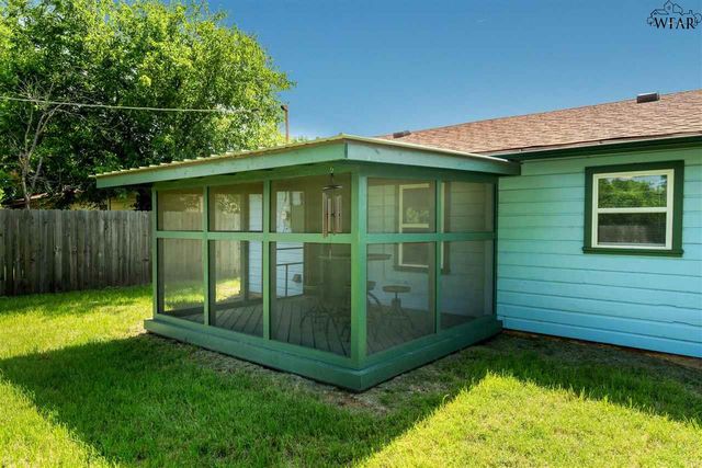 1428 TANBARK ROAD, Wichita Falls, TX 76306
