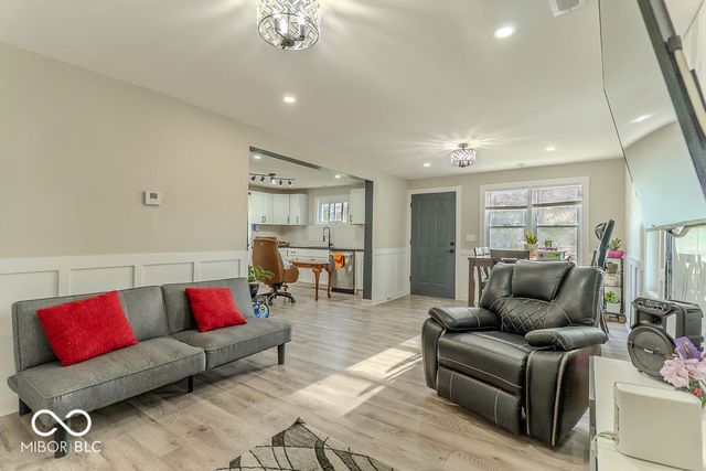 513 S Franklin Road, Indianapolis, IN 46239
