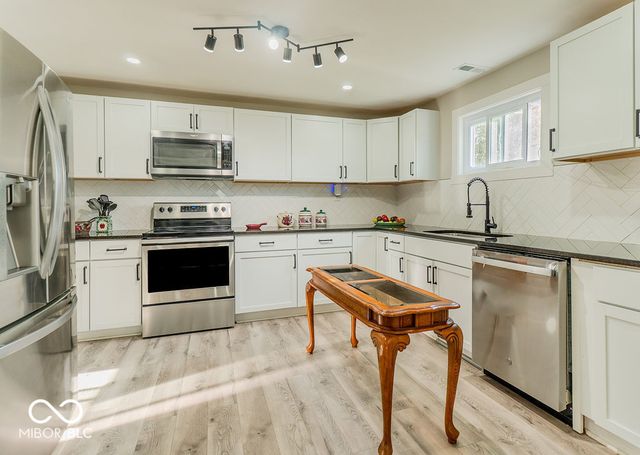 513 S Franklin Road, Indianapolis, IN 46239
