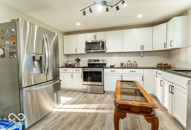 513 S Franklin Road, Indianapolis, IN 46239