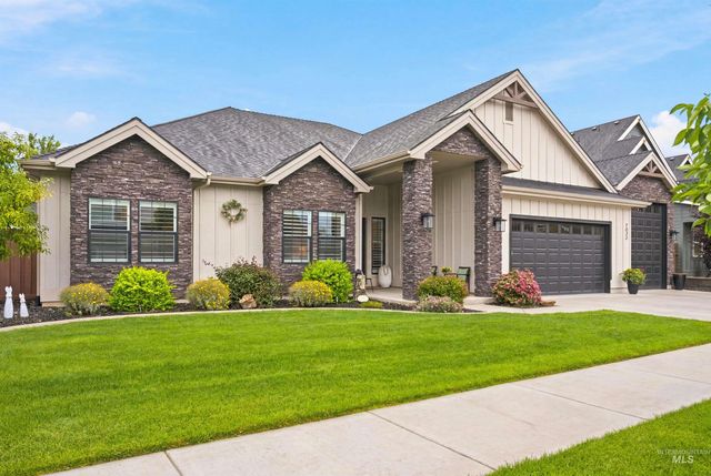 7030 N Maplestone Ave, Meridian, ID 83646