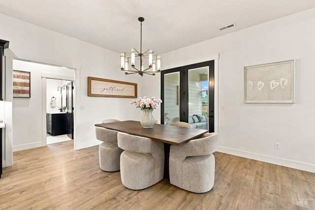 7030 N Maplestone Ave, Meridian, ID 83646