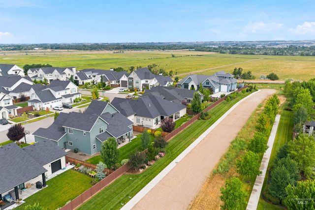 7030 N Maplestone Ave, Meridian, ID 83646